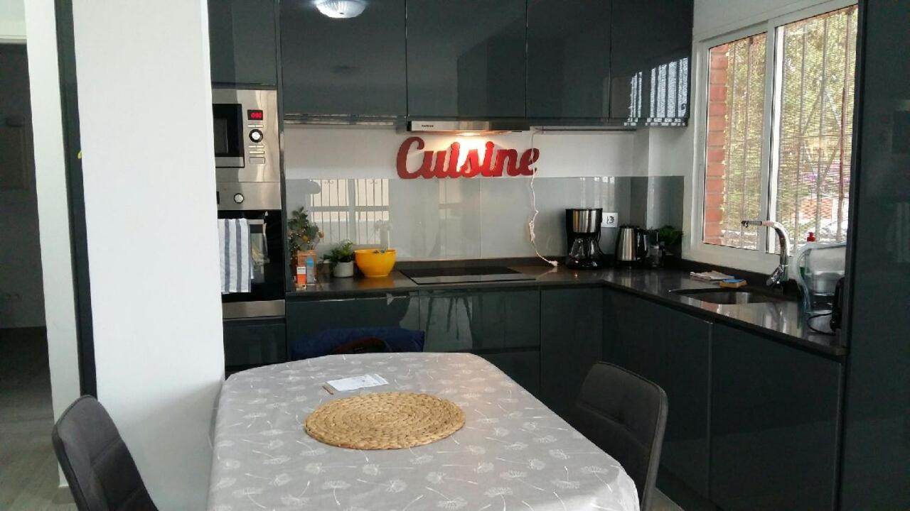 Appartement Moderne Pour 6 Adultes 베날마데나코스타 외부 사진