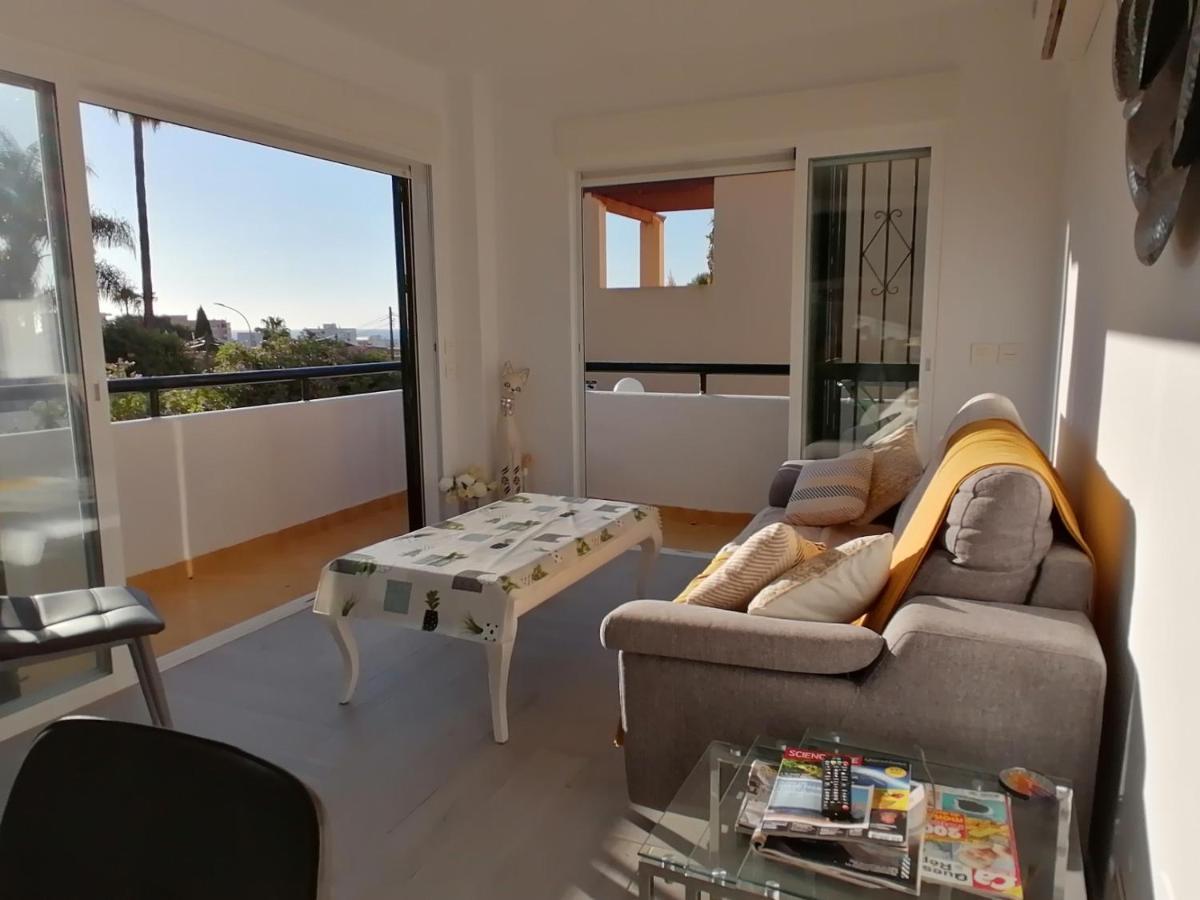 Appartement Moderne Pour 6 Adultes 베날마데나코스타 외부 사진