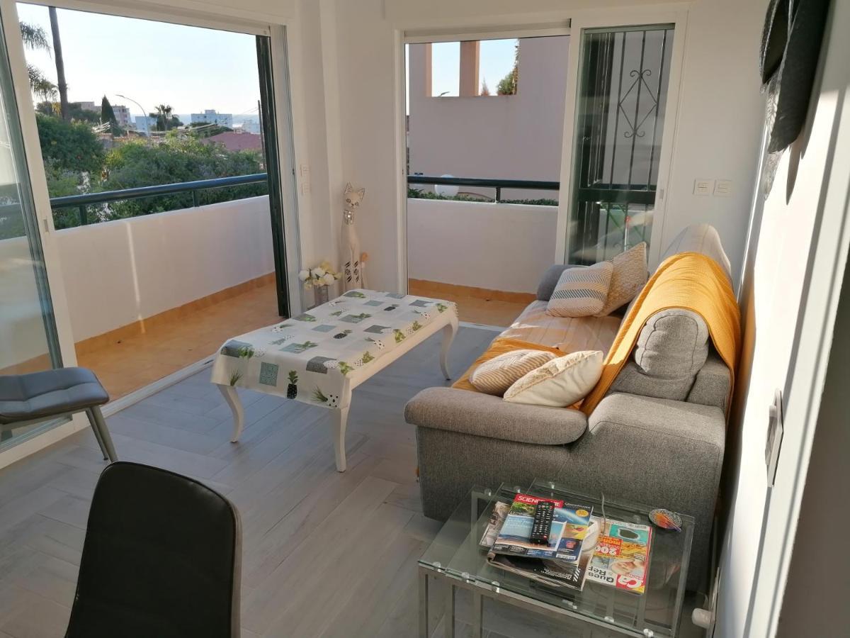 Appartement Moderne Pour 6 Adultes 베날마데나코스타 외부 사진